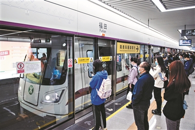 春节假期，深圳地铁全网运送乘客941.94万人次.jpg