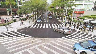 高新南一道增设潮汐车道.jpg