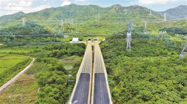 穿山直达 鹏坝通道通车(2).png